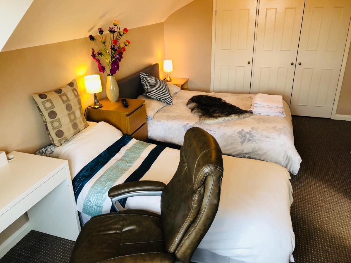 Amazing Quiet Garden House Near London Luton Airport Lejlighed Eksteriør billede